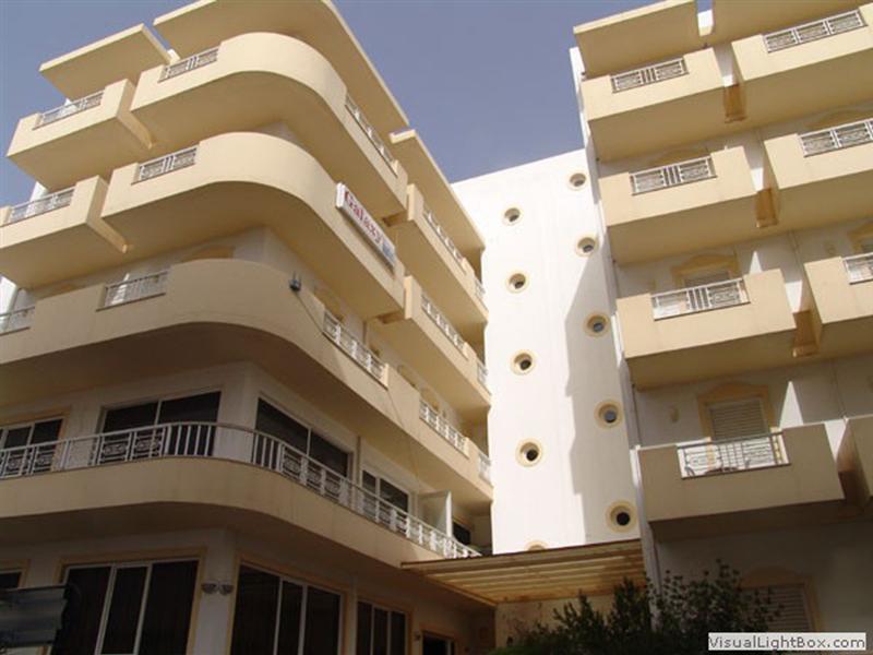 Galaxy Hotel Ierápetra Buitenkant foto