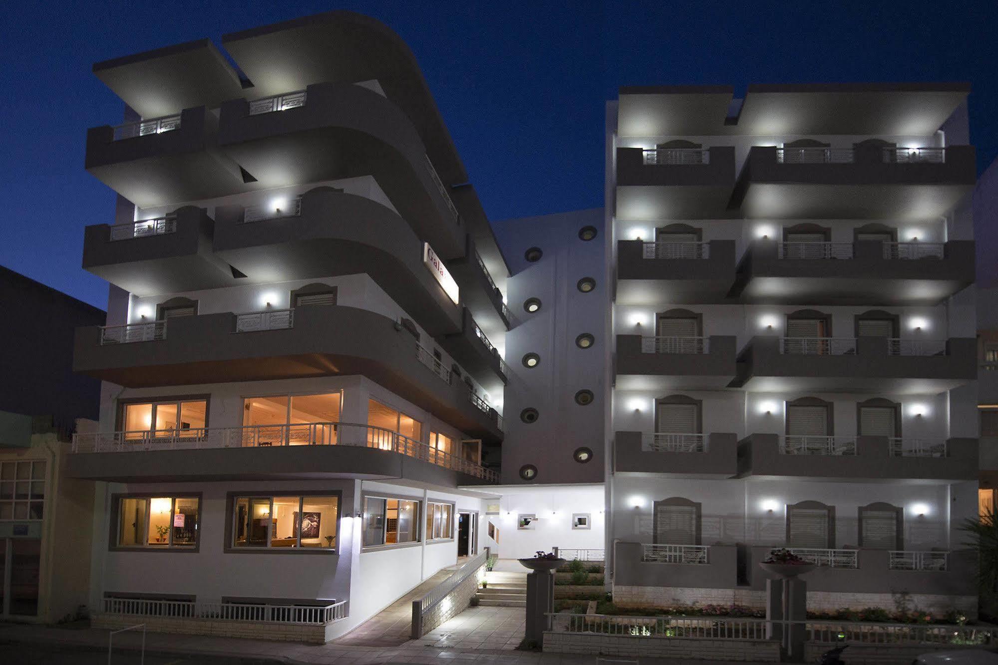 Galaxy Hotel Ierápetra Buitenkant foto